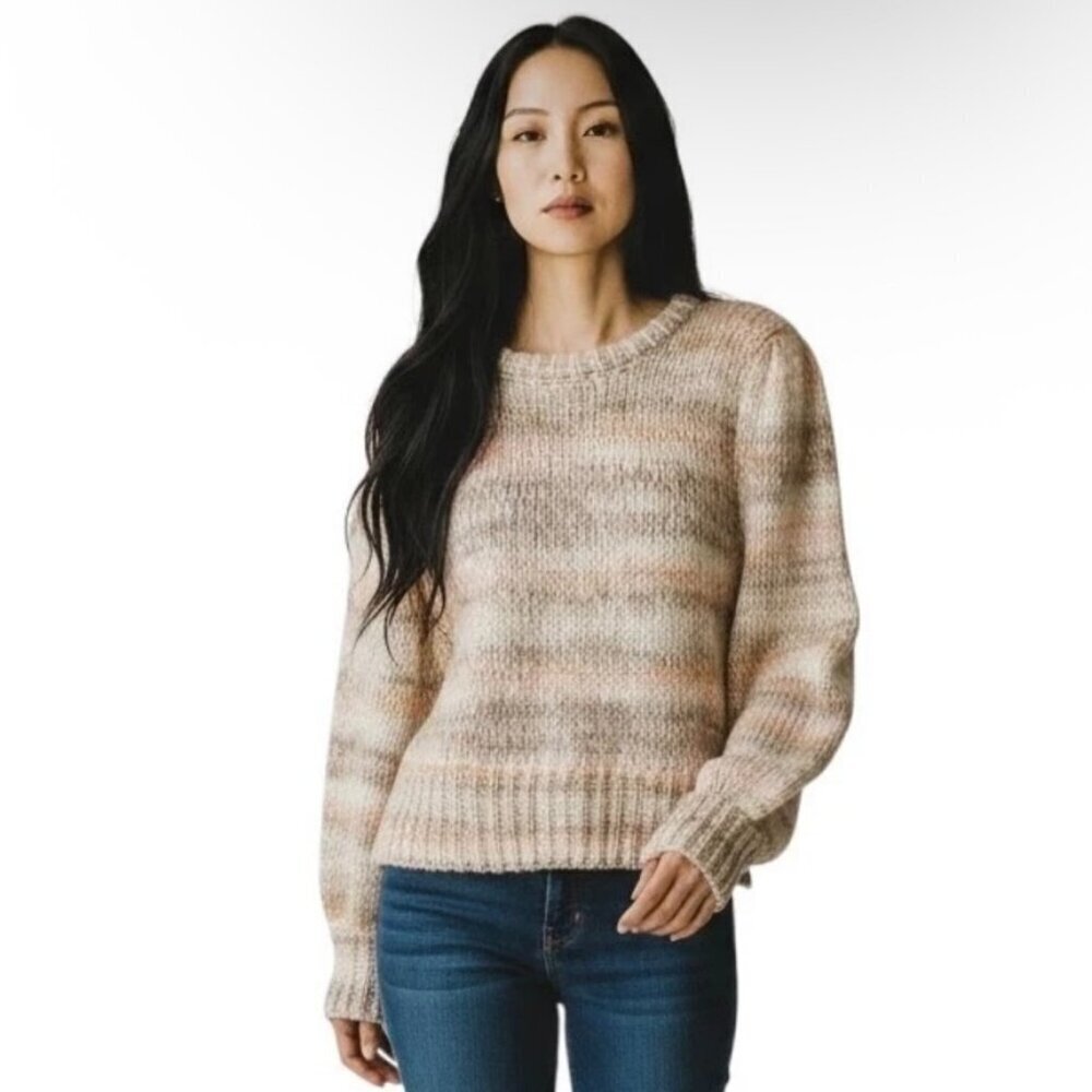 Wild Fable Women's Cropped Fuzzy Sweater M Peach Striped Crew Neck Puff Sleeve